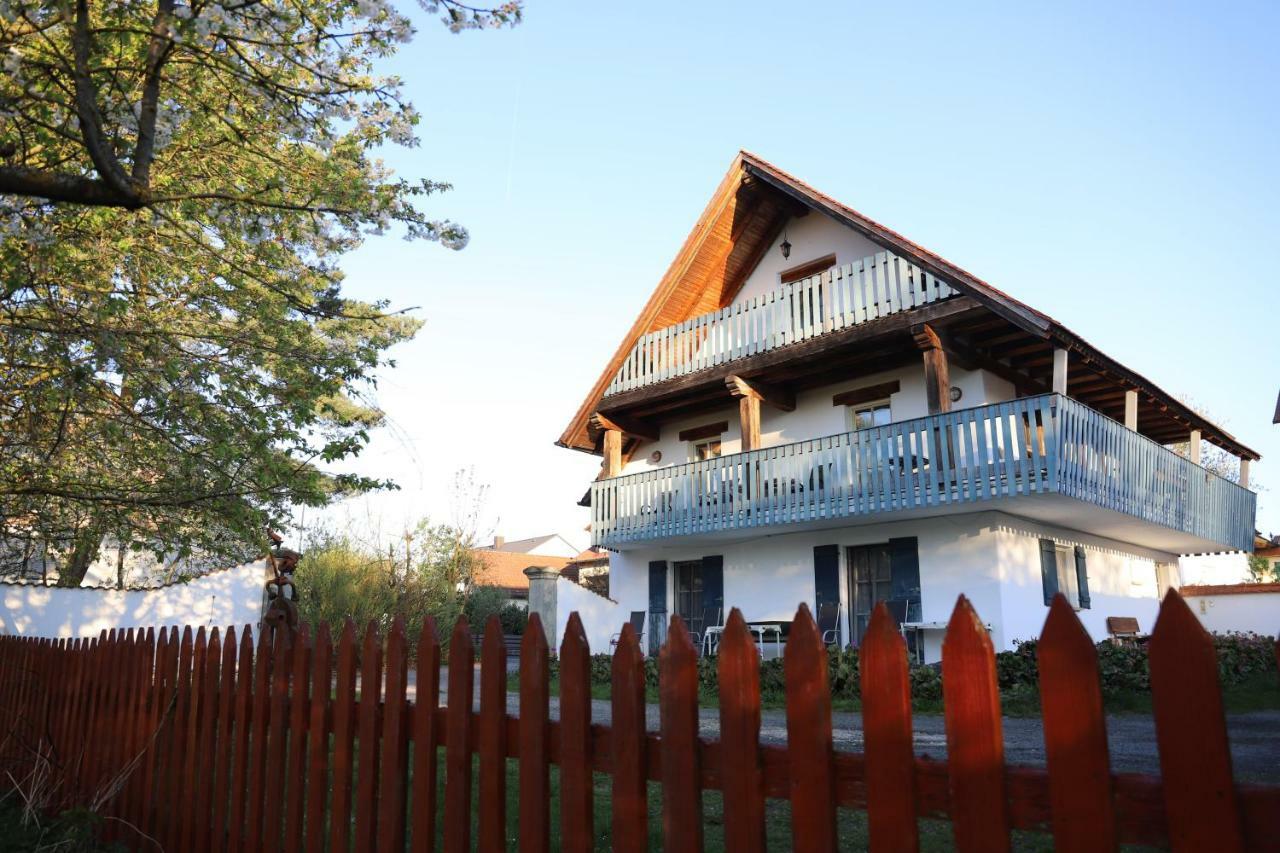 Gaestehaus Roensch Frensdorf Ngoại thất bức ảnh
